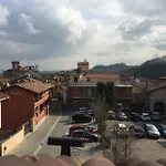 Сasa de vacaciones Barolo Apartments Barolo