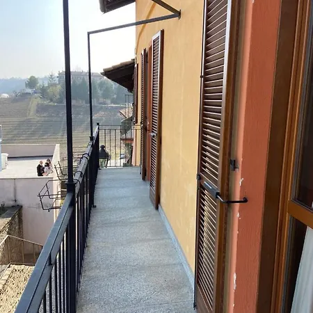 Barolo Apartments Semesterbostad *
