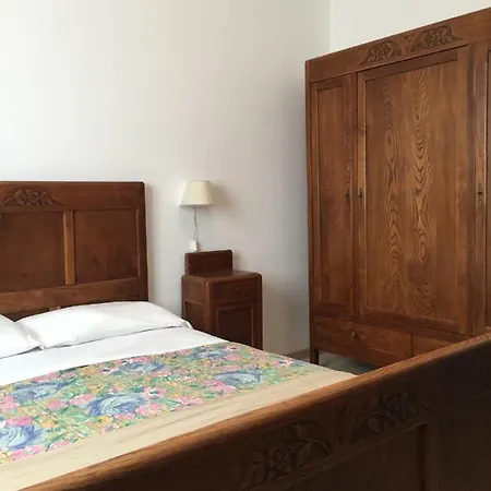 Barolo Apartments Semesterbostad Barolo