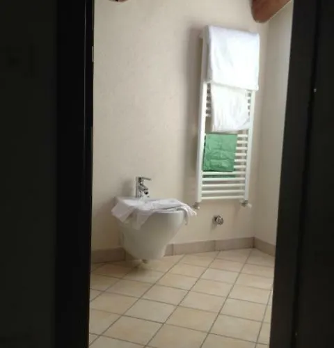 Barolo Apartments Casa de Férias *