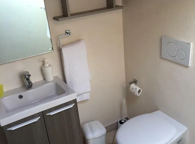 Barolo Apartments Casa de Férias *